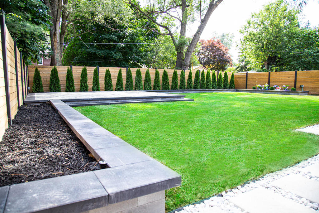 Maximizing Space Efficiency in Landscaping