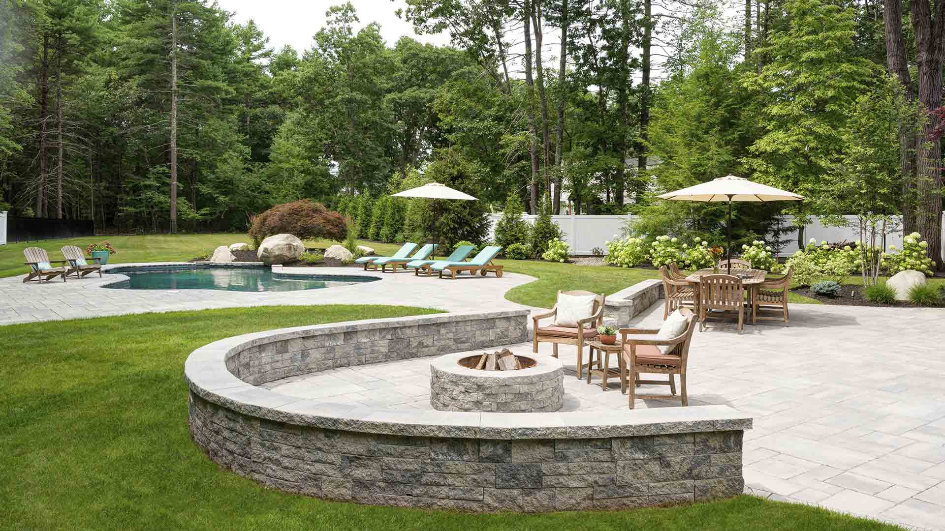 Incorporating Outdoor Living Features