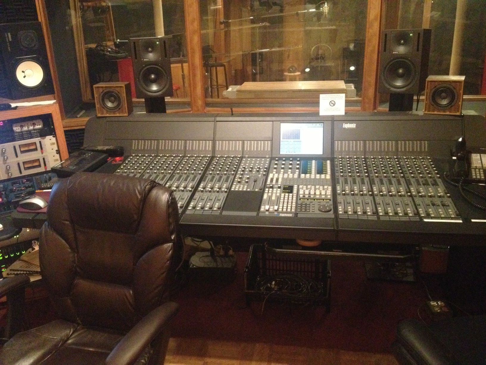 Musicians Find Everything for Recording and Music Production at Neptune Recording Studios