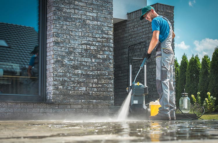 Benefits of Professional Power Washing