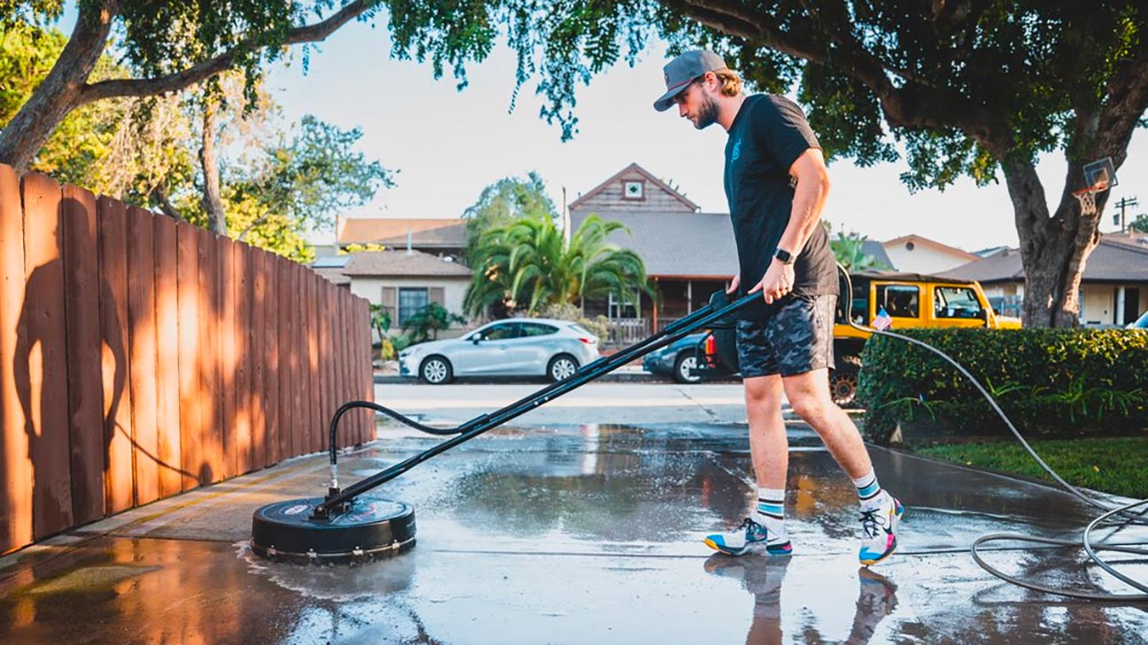 Professional Power Washing Vs. DIY Methods